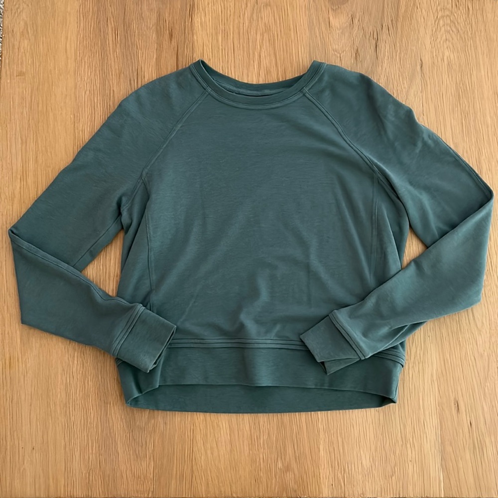 Lululemon Longsleeve Lightweight Sweatshirt